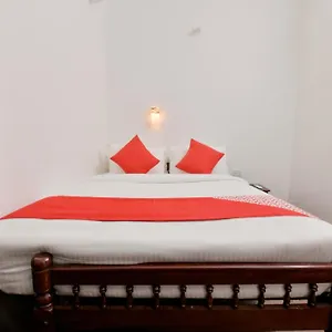Hotel O Near General Hospital Junction ***