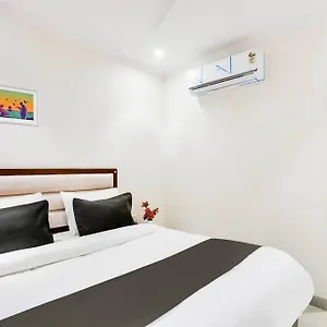 O Ivory Hotel